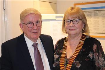 MEMORABLE PRESENTATION DINNER